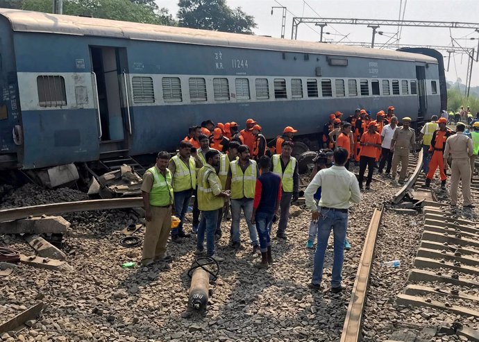 Accidente de tren en en Harchandpur, India que ha dejado varios muertos 