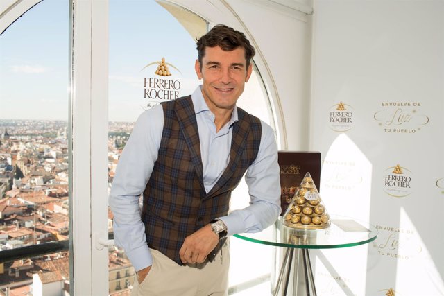 JESÚS VÁZQUEZ EN EVENTO DE FERRERO ROCHER