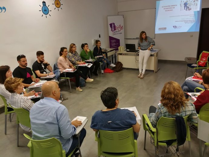 CCOO celebra un encuentro sobre dependencia en Mérida 