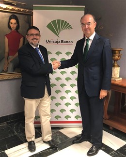Renuevan acuerdo Unicaja Banco Colegio de Farmacéuticos