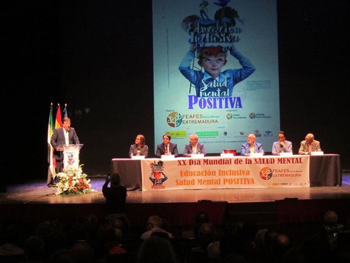  Presidente De La Junta, Guillermo Fernández Vara                         