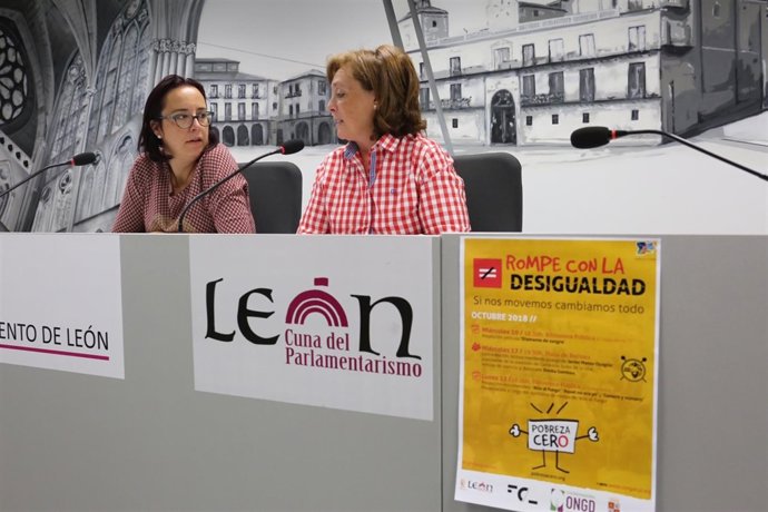 Camino Rivero y Aurora Baza durante la presentación