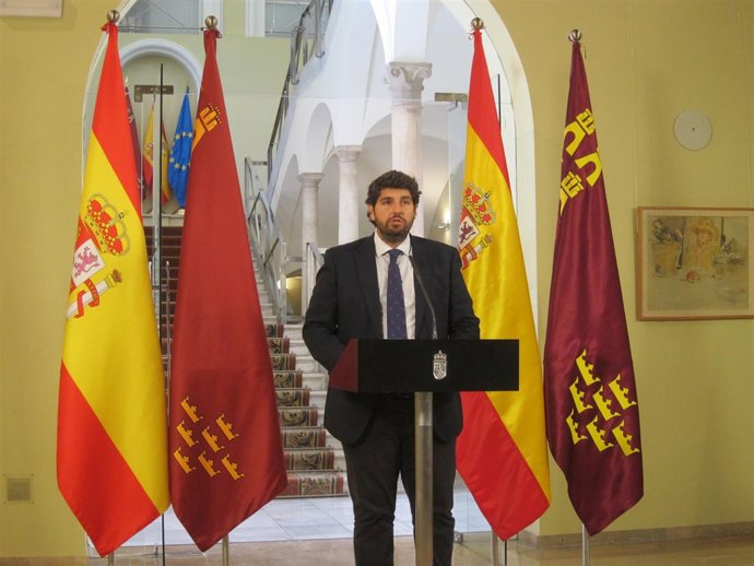  Fernando López Miras Lee La Declaración Institucional