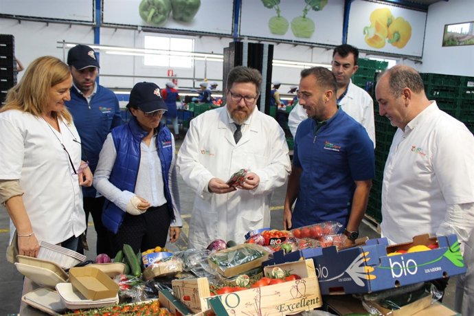 El consejero de Agricultura visita Campojoyma
