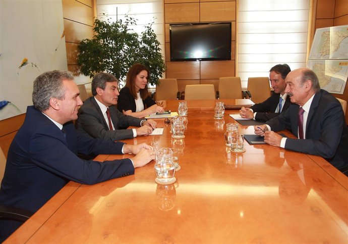 Reunión entre el Gobierno de Cantabria y el Ministerio de Fomento