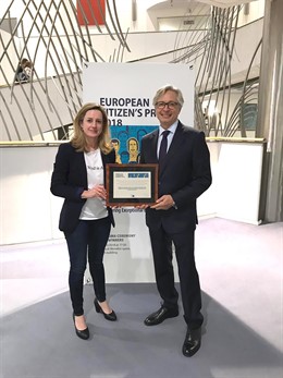 Guillermo Antiñolo recibe el Premio Ciudadano Europeo del Parlamento