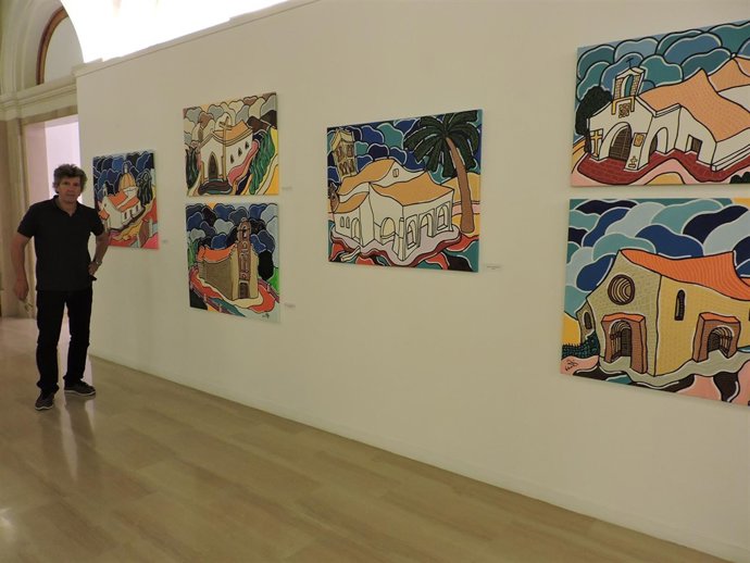 Exposición de iglesias, ermitas y capillas de Raúl Velloso