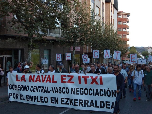 Plantilla de La Naval pide a gobiernos vasco y central que respondan con