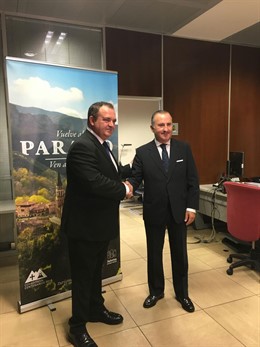 Isaac Pola (Consejero de Empleo) y Pablo Junceda (SabadellHerrero)