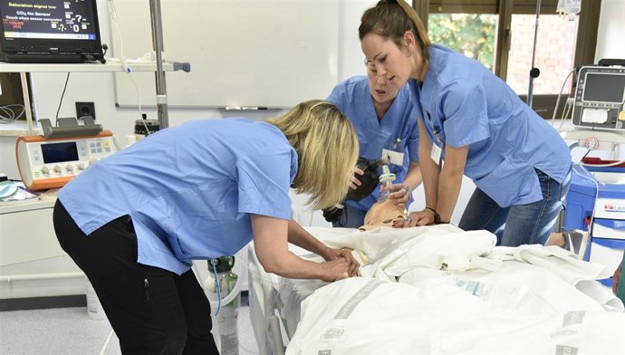 Práctica del curso de simulación clínica en infarto agudo de miocardio