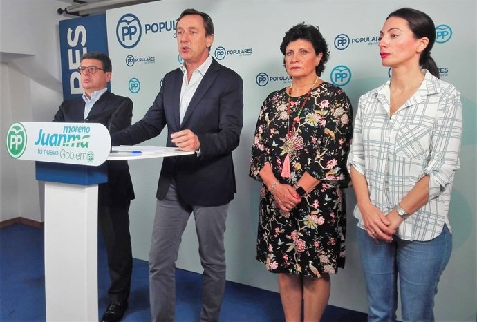 Rafael Hernando (PP) en rueda de prensa 