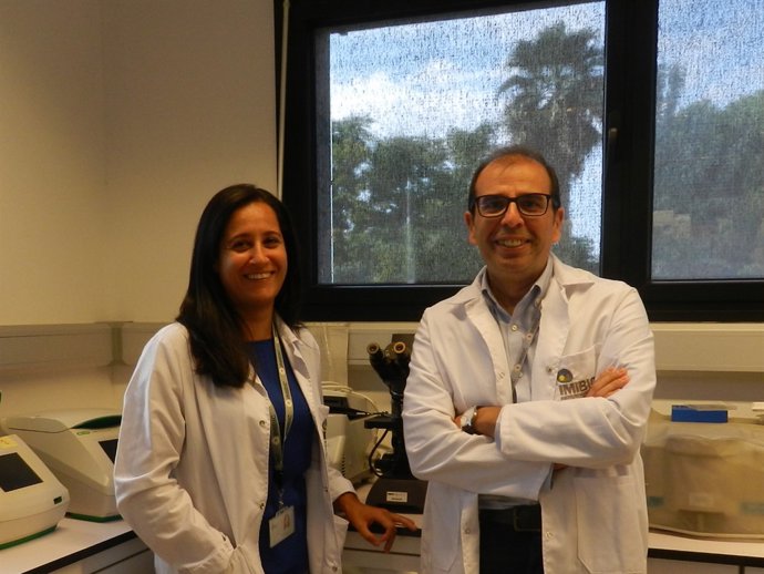 Los investigadores Mª Jesús Vázquez y Manuel Tena-Sempere