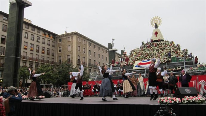 Ofrenda de Flores a la Virgen del Pilar 2017