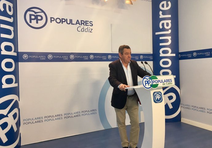 El portavoz del PP en Diputación de Cádiz, José Loaiza