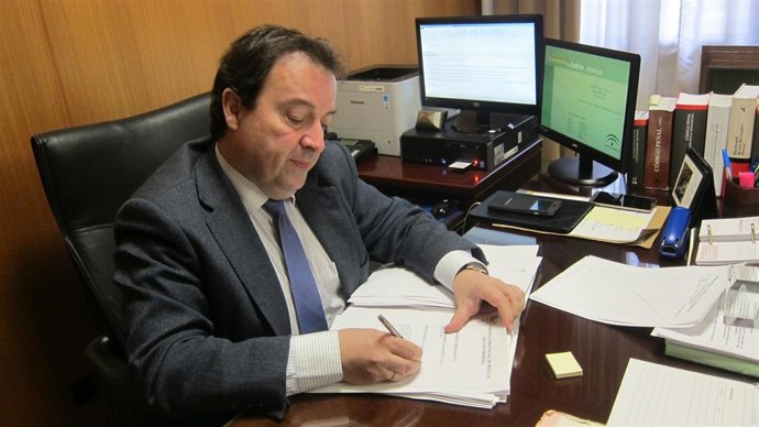 Luis Fernández Arévalo.