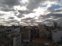 Nubes y termómetros en descenso en un sábado con riesgo de lluvias en el norte de Castellón