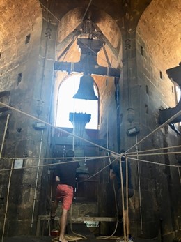 Campanas en un campanario