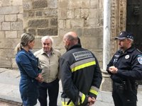 Abierta la calle Arco de Palacio de Toledo tras desprenderse una piedra de la Catedral
