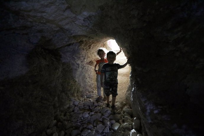Refugio subterráneo en Idlib