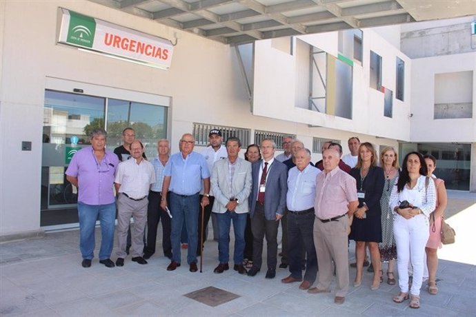 Entrada de Urgencias del centro La Milagrosa en Jerez el día de su inauguración
