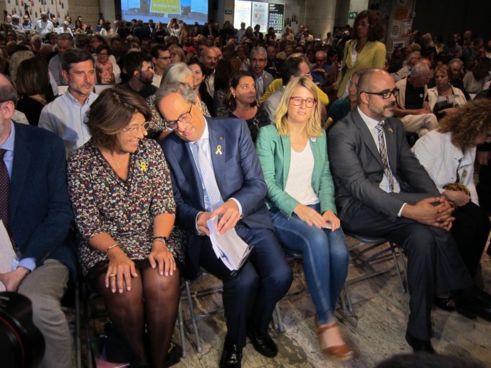 Laura Masvidal (pareja Q.Forn) pte.Quim Torra,consellers Elsa Artadi Miquel Buch