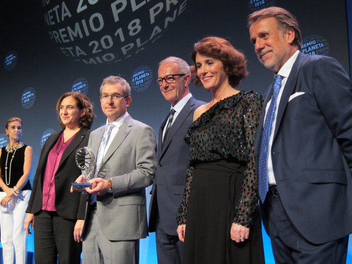 Santiago Posteguillo i Ayanta Barilli, guanyador i finalista del Premi Planeta