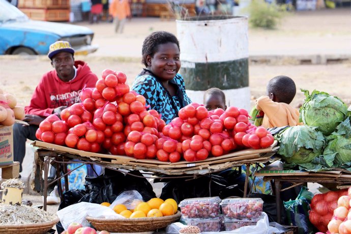 Mujeres en un mercado de Zimbawue. Javier Mármol, Manos Unidas