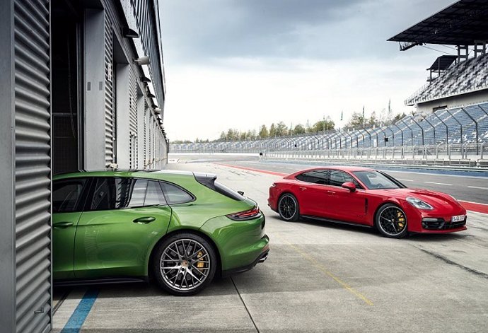 Porsche incorpora dos nuevas versiones a su gama Panamera