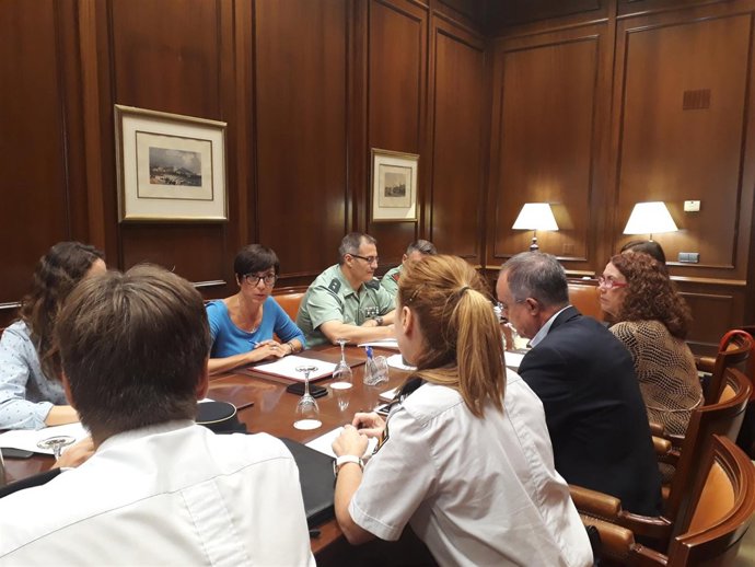 La subdelegada asiste a reunion sobre Plan Director en colegios