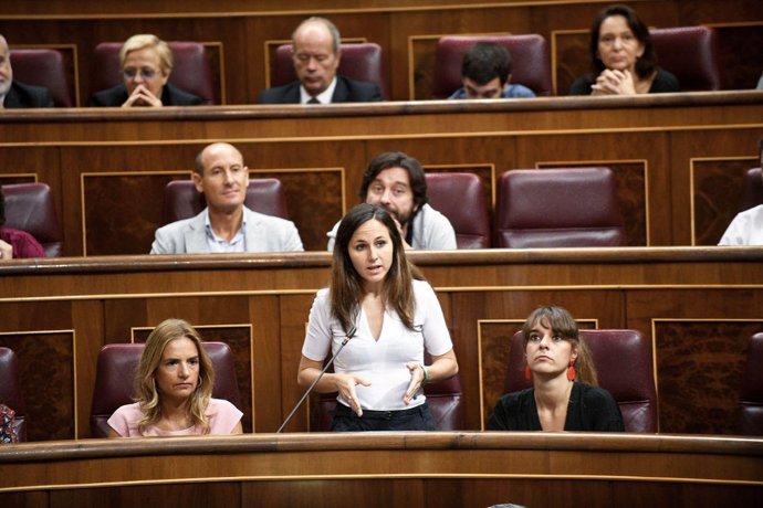 La diputada de Podemos Ione Belarra, en el Pleno del Congreso