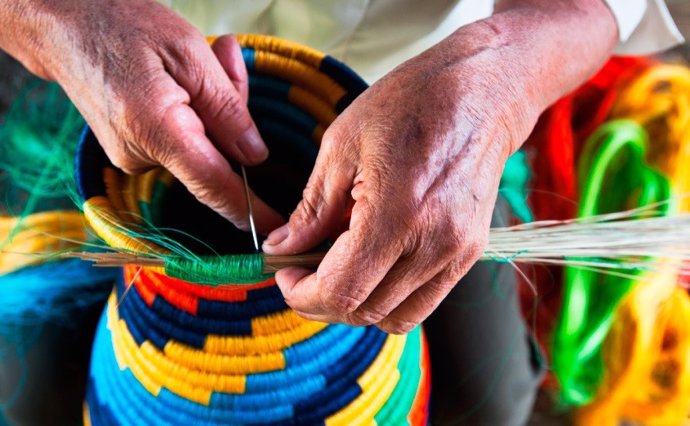 Elaboración de guacamaya