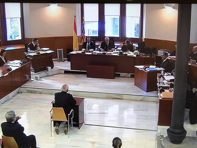 El exdirector de Caixa Catalunya Adolf Todó en la Audiencia de Barcelona