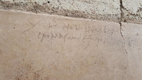 Inscripción en Pompeya que situaría la erupción en octubre