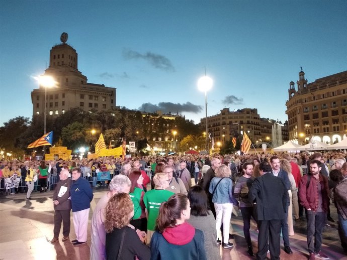 Concentració per l'I aniversari de J.Cuixart i J.Sànchez a la presó