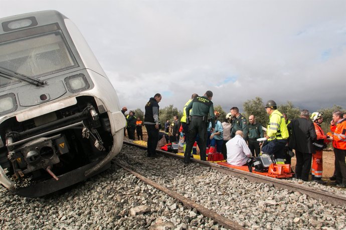 Imagen del tren descarrilado en Arahal (Sevilla)