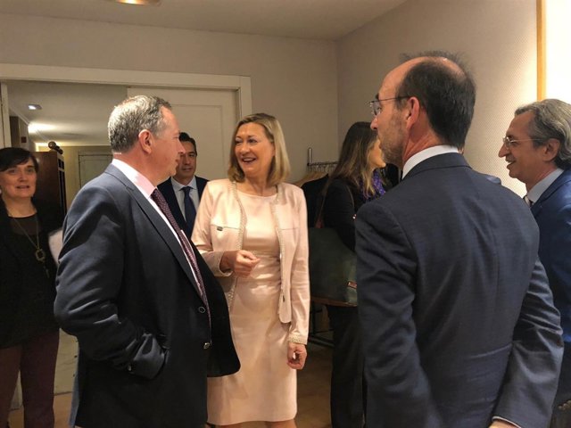 Valladolid. Del Olmo en el Foro del Colegio de Economistas