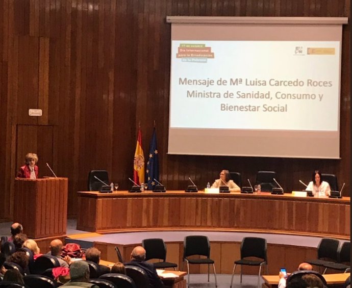 La ministra de Sanidad, Consumo y Bienestar Social, María Luisa Carcedo, en el D