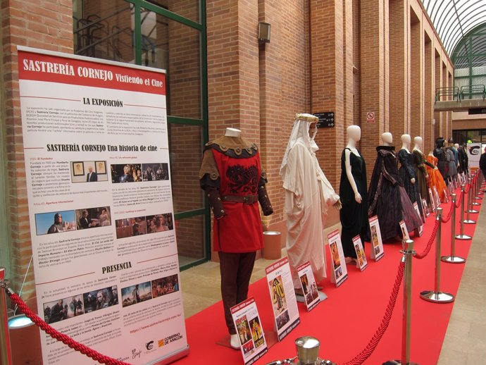 La muestra de trajes de cine ha sido una de las novedades de la 78 Feria General