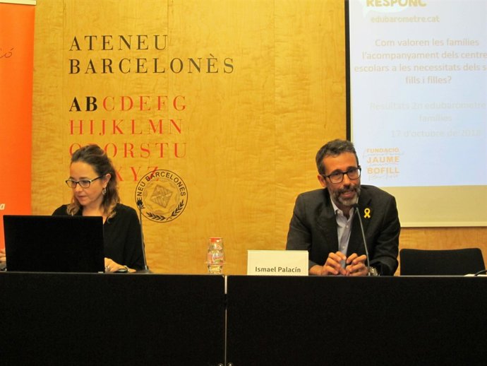 Mònica Nadal i Ismael Palacín, de la Fundació Jaume Bofill            