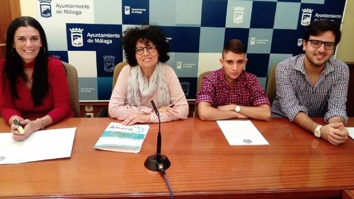 Concejalas de Málaga Ahora y miembros de Transhuellas