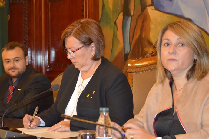 Gerard Sabarich, Rosa Perelló i Rosa Pujol
