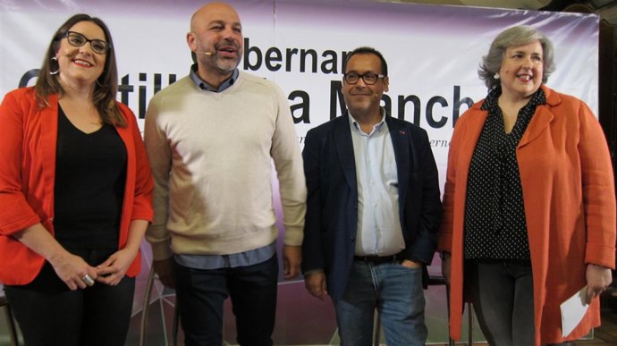 Molina y Crespo en la presentación                           