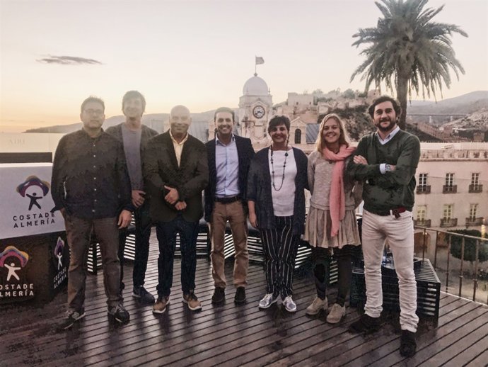 Javier A. García y los representantes de Minube, Atrápalo y Logitravel.