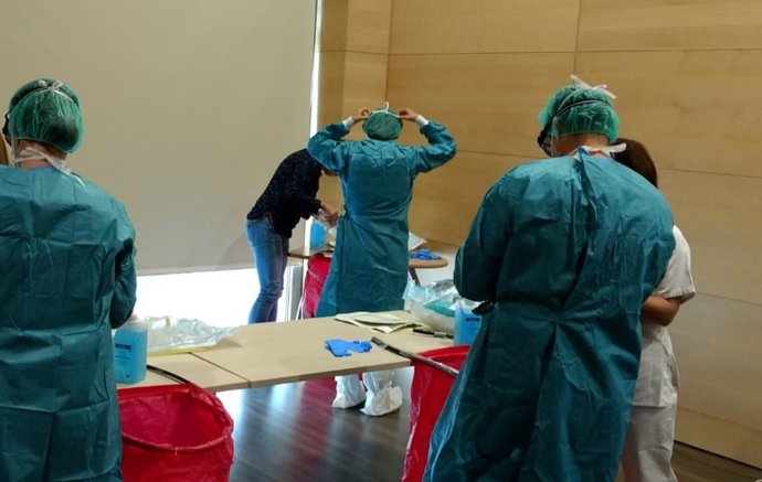 Profesionales snaitarios málaga ante riesgos biológicos