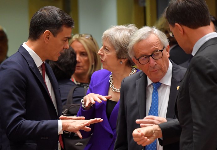  Theresa May, Pedro Sanchez y Jean-Claude Juncker en la cumbre de líderes de la 