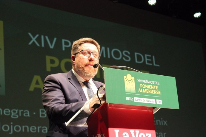 El consejero de Agricultura, Pesca y Desarrollo Rural, Rodrigo Sánchez Haro