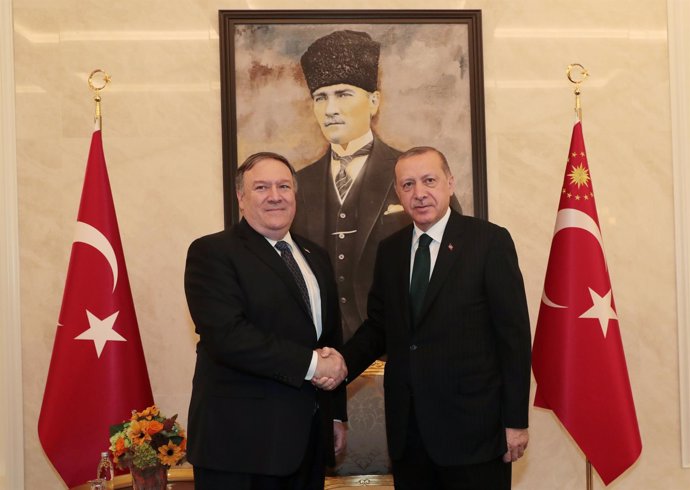 Mike Pompeo y Recep Tayyip Erdogan