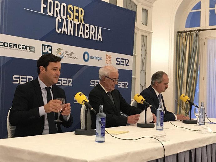 Rivero en el Foro SER Cantabria