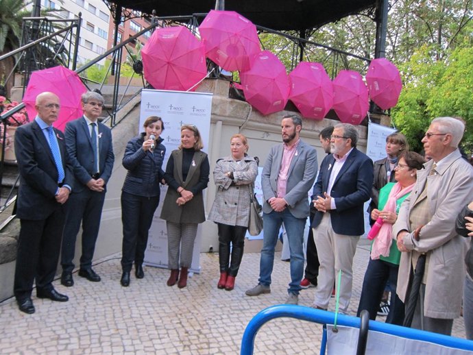 Acto en Cáceres del Día Mundial contra el Cáncer de Mama                       