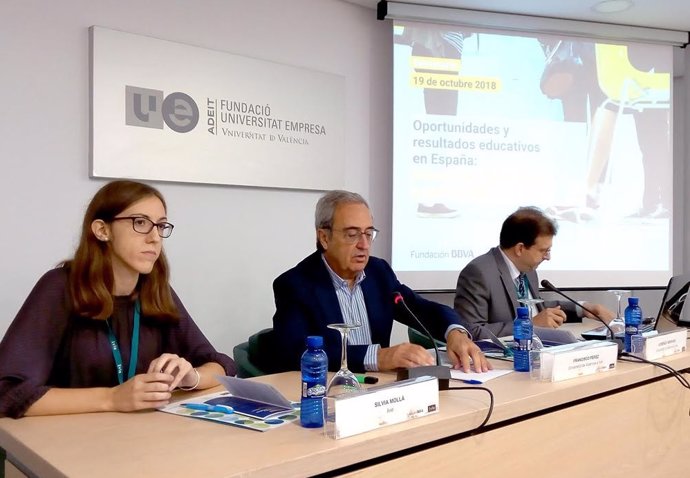 Seminario 'Oportunidades y resultados educativos en España'